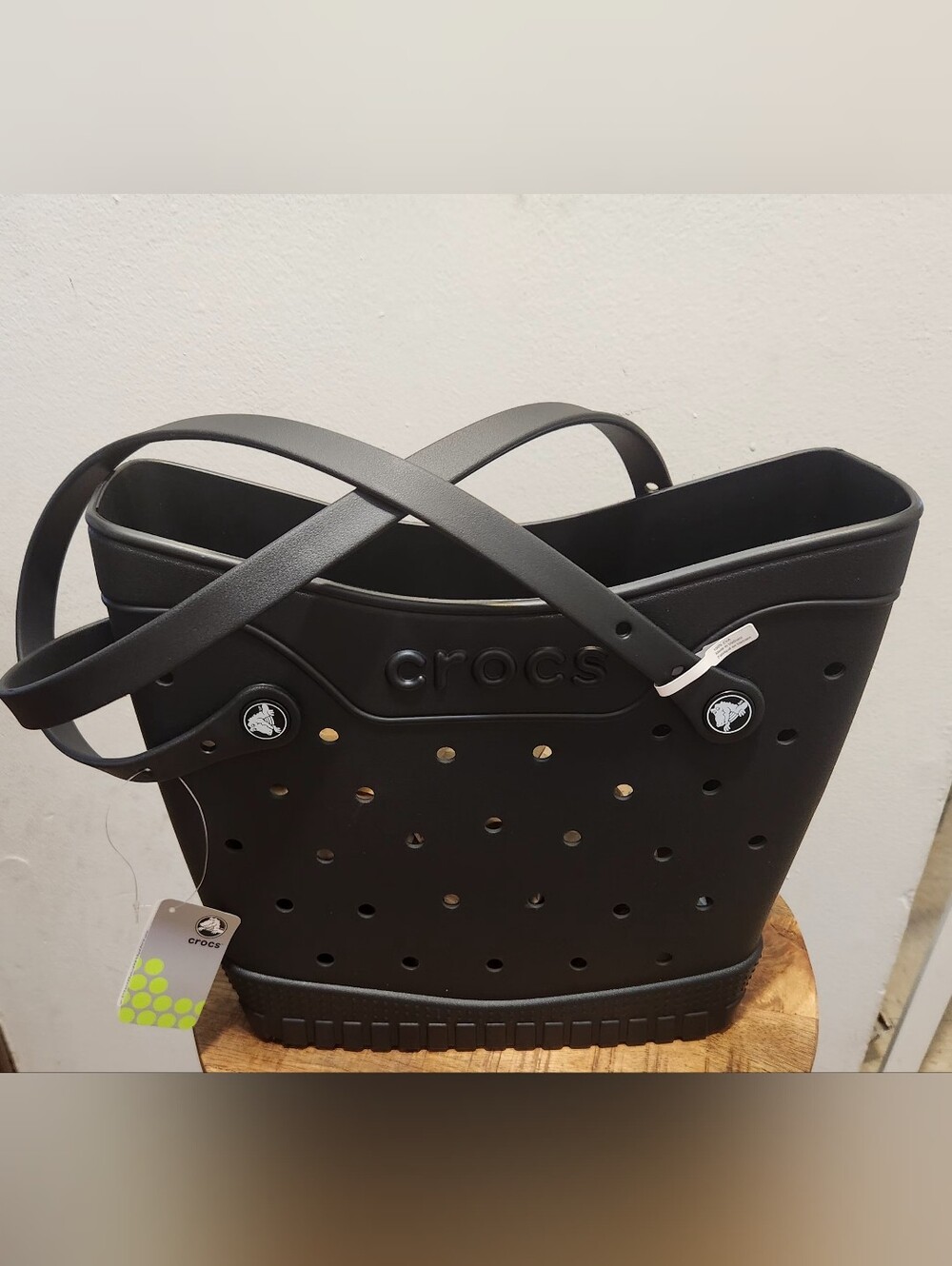 Croc CLlassic Medium Tote.